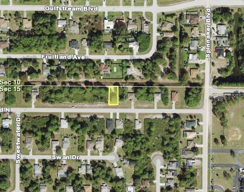 2nd image of 528 Sunset Rd N