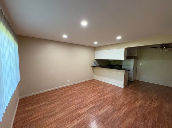 14 Donegal Ct #28