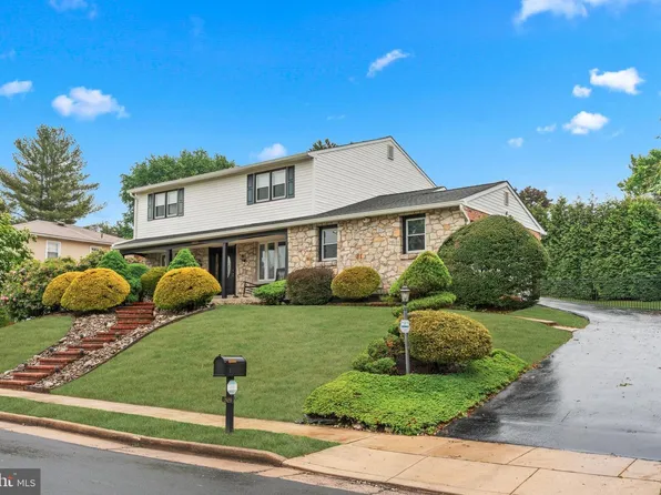 2629 Barry Ln, Huntingdon Valley, PA 19006