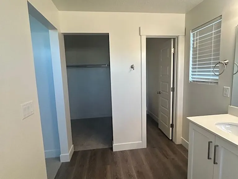 2341 E Siegel Ln — Photo 23