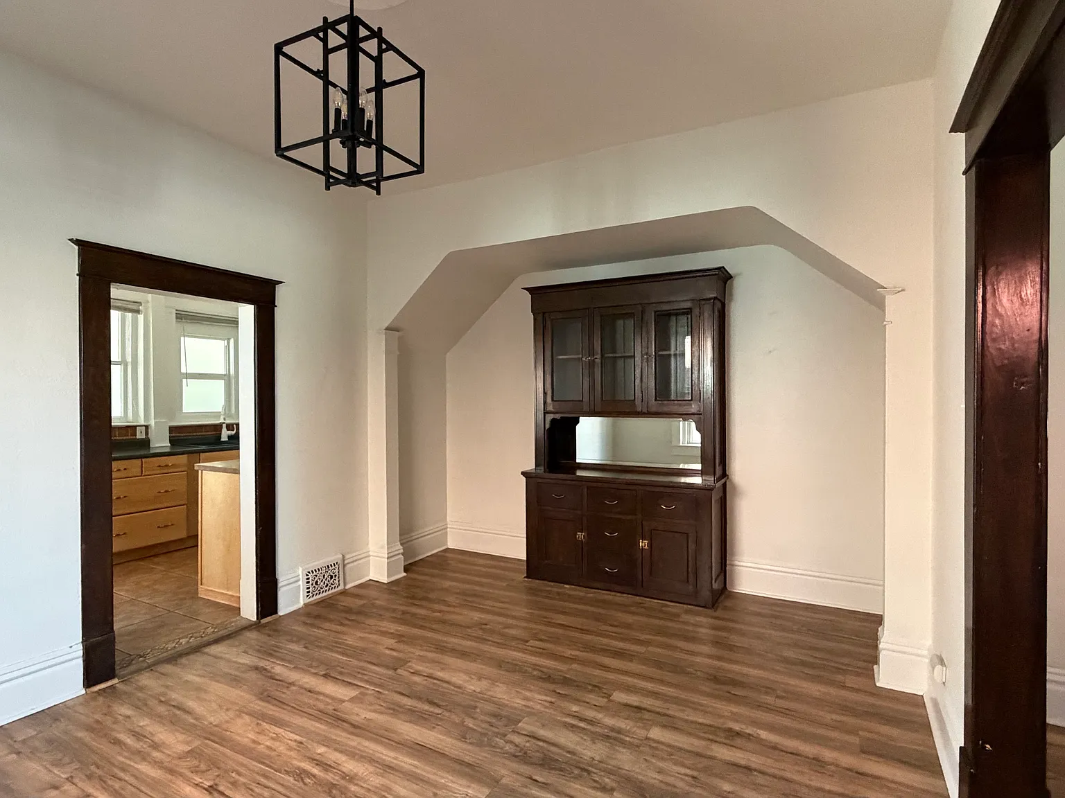 308 S Lincoln St — Photo 2