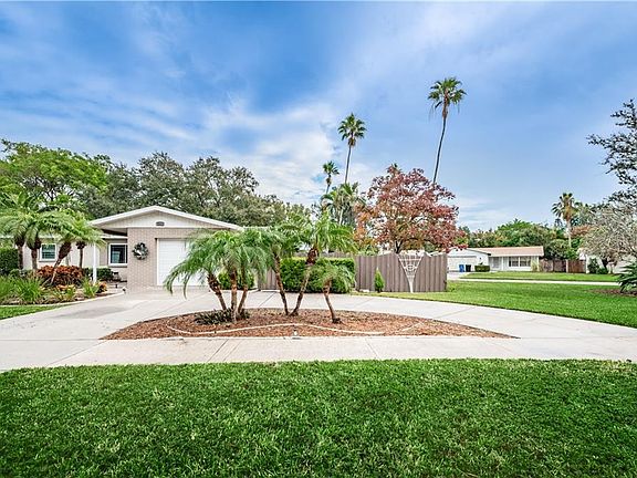 3rd image of 3927 Arkansas Ave NE