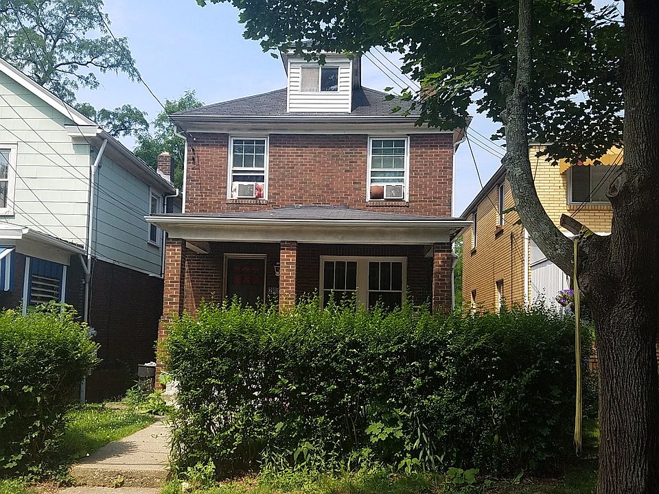2 STORY SINGLE FAMILY 