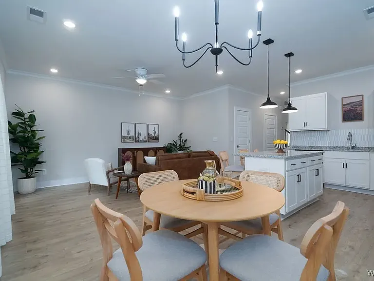 22105 Cove Ln — Photo 13