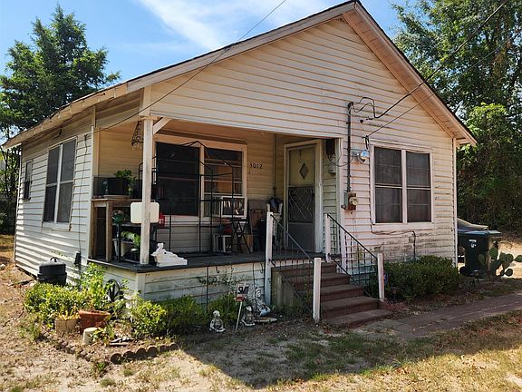 3rd image of 3012 McCormick Ln