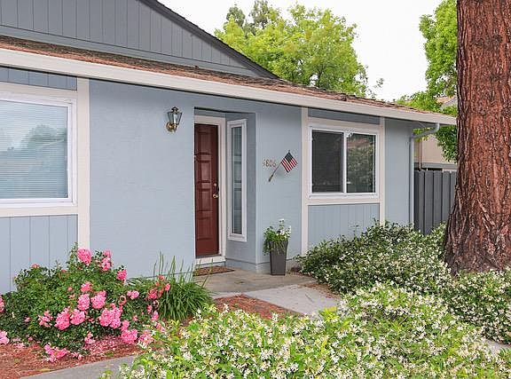 3rd image of 4806 Vesca Way