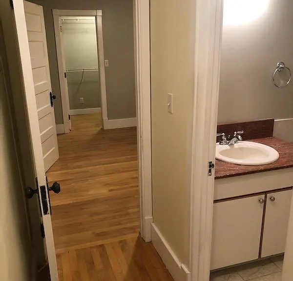 1453 W Broad St #1 — Photo 11