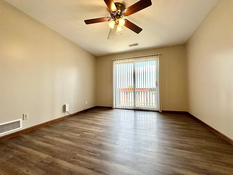 2208 Todd Dr — Photo 8
