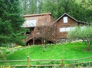 6 Round Hill Dr, Pawling, NY 12564