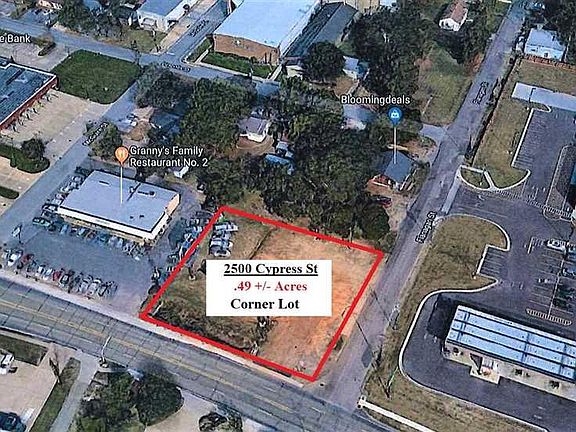 2nd image of 2500 Cypress St