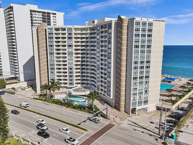 3180 S Ocean Dr #1504 — Photo 41