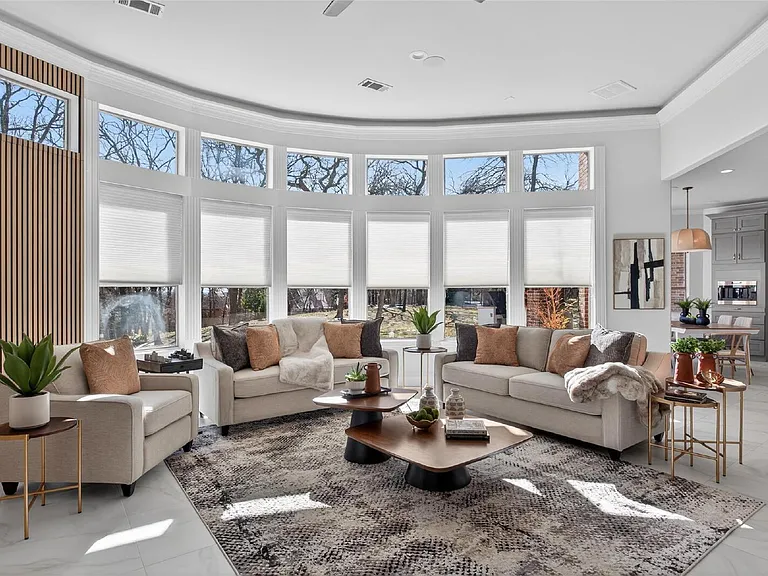 5704 Pine Valley Dr — Photo 13