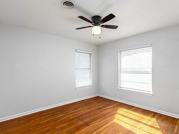 4th image of 215 Tammy Dr