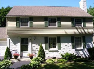 20 Chelmsford Rd, Rochester, NY 14618