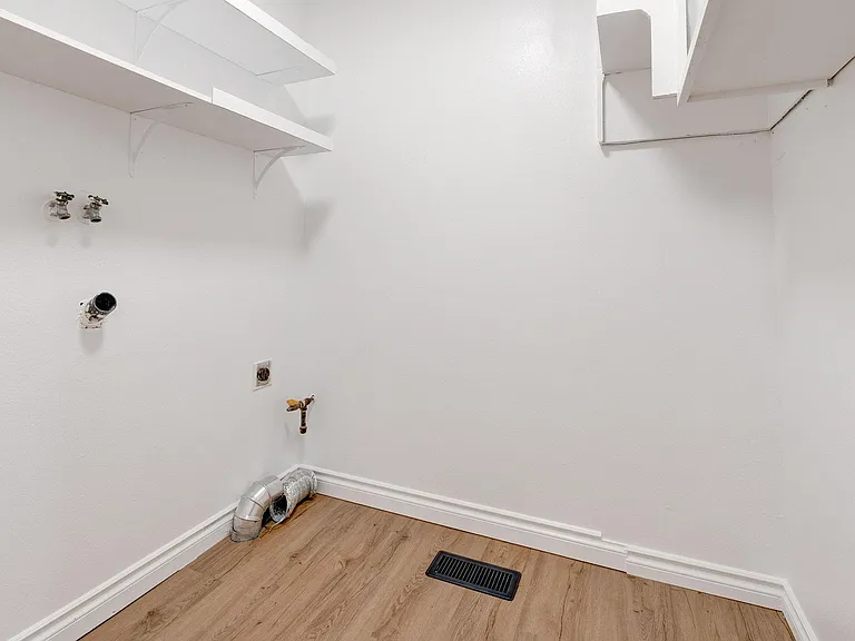 508 E Mission Dr — Photo 23