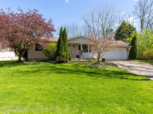 904 Garfield Ave, Lansing, MI 48917