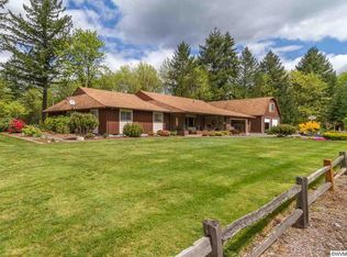 48993 Kingwood Ave, Mill City, OR 97360
