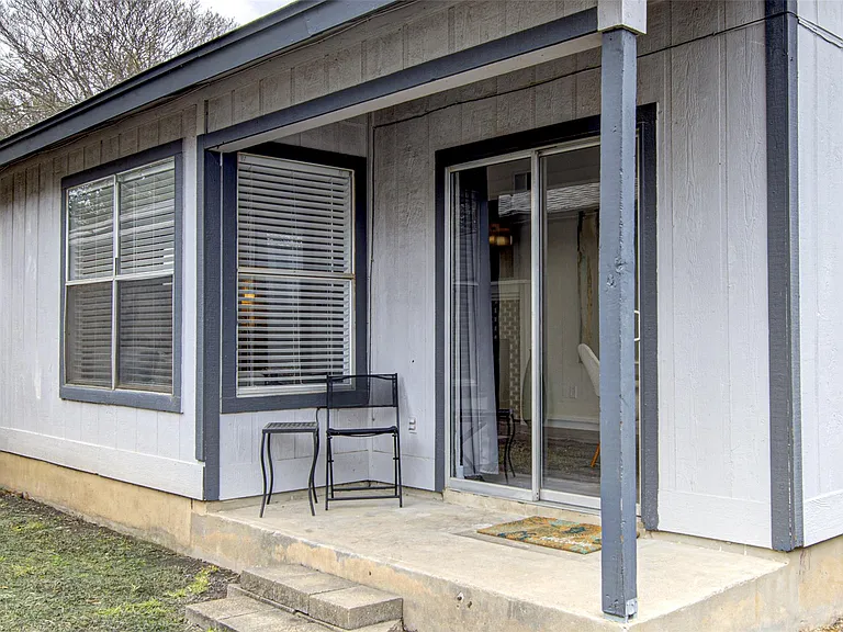 6009 Richard Carlton Blvd — Photo 24