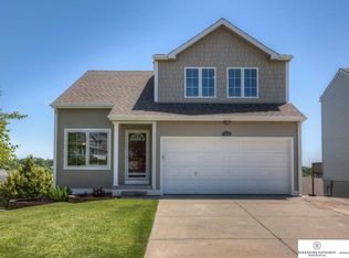 7029 N 88th St, Omaha, NE 68122