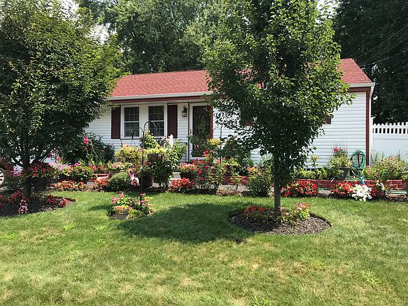 5th image of 147 Timberline Dr