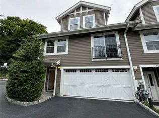 93 Maple St, Scarsdale, NY 10583