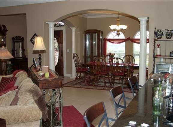 5th image of 2409 Post Oak Dr