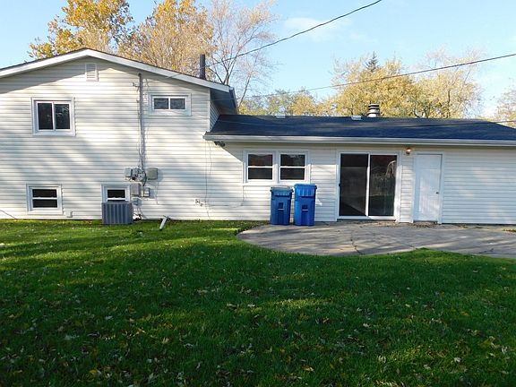 4th image of 7055 Orchard Ln