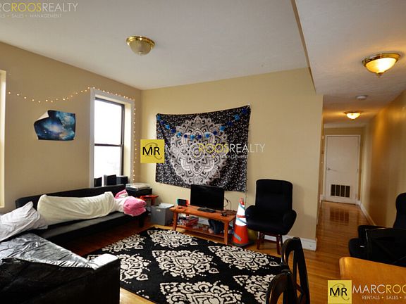 2nd image of 17 Highgate St APT 6