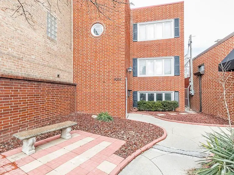 9232 Broadway Ave #1 — Photo 7