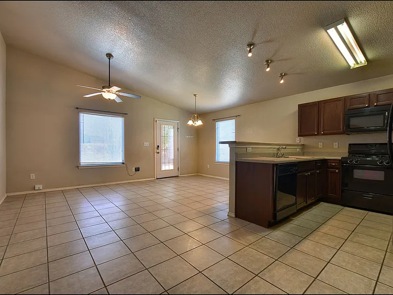 7351 Burntside Ln — Photo 8