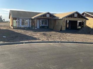 1181 Cottage Pl E, Porterville, CA 93257