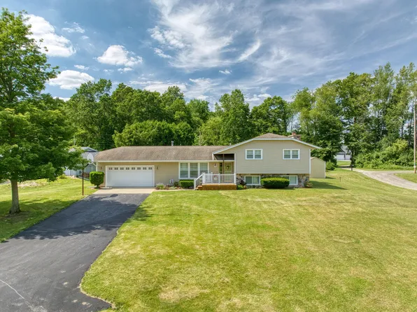 7440 Dalt Rd, Jackson, MI 49201