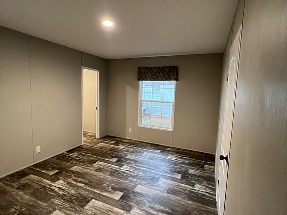 5th image of 613 Pelican Pl