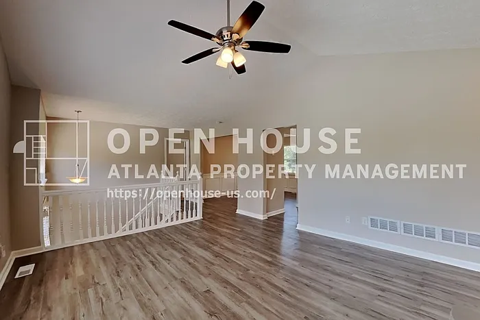 3 bed, 2.0 bath, 1970 sqft, $2,000 — Photo 4