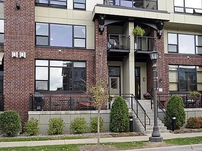 194 Elm St, Saint Paul, MN, 55102
