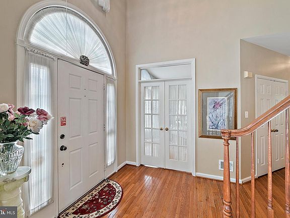 5th image of 5804 Valley View Dr