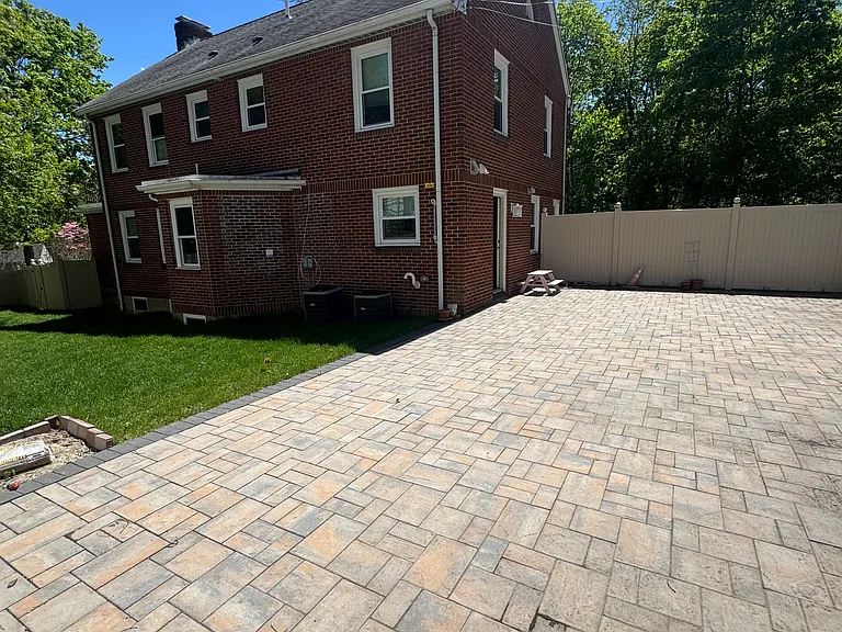 82 Arlmont St — Photo 1