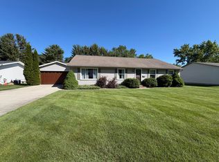 1856 Hendrick Rd, Norton Shores, MI 49441