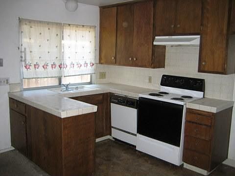 4th image of 2931 Prentiss Ct