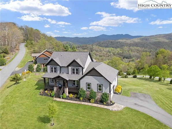 120 Silver Fox Lane, Banner Elk, NC 28604