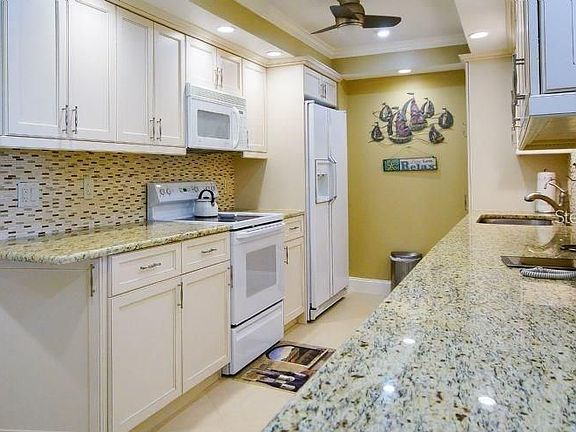 4th image of 1750 Benjamin Franklin Dr APT 11B
