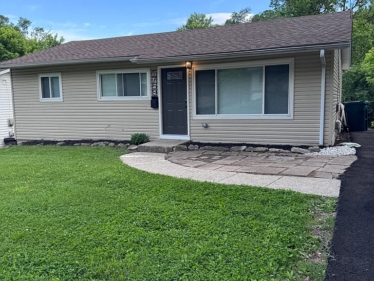 1759 Monterey Ct — Photo 1