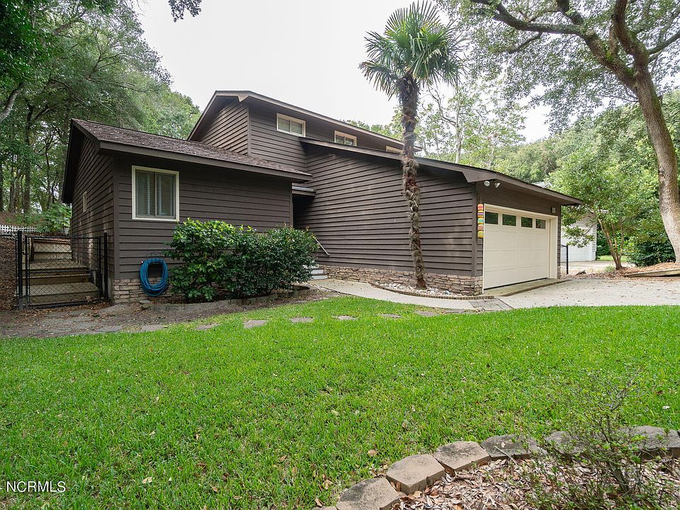 1st image of 131 Arborvitae Drive