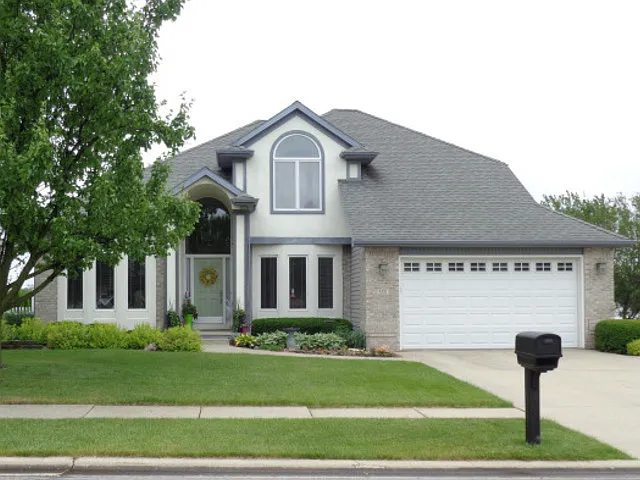 559 Jeremy Dr photo 1