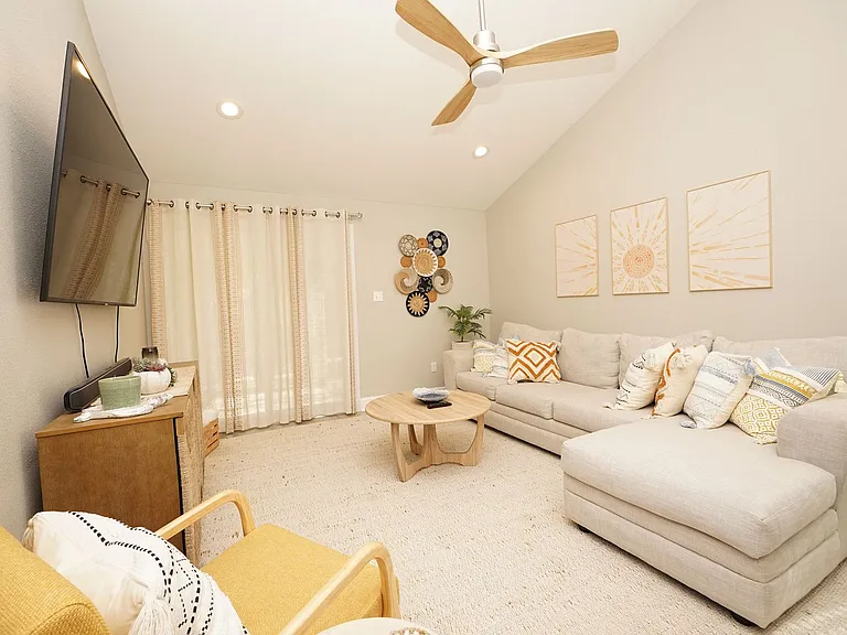 1503 Green Acres Blvd #E — Photo 14
