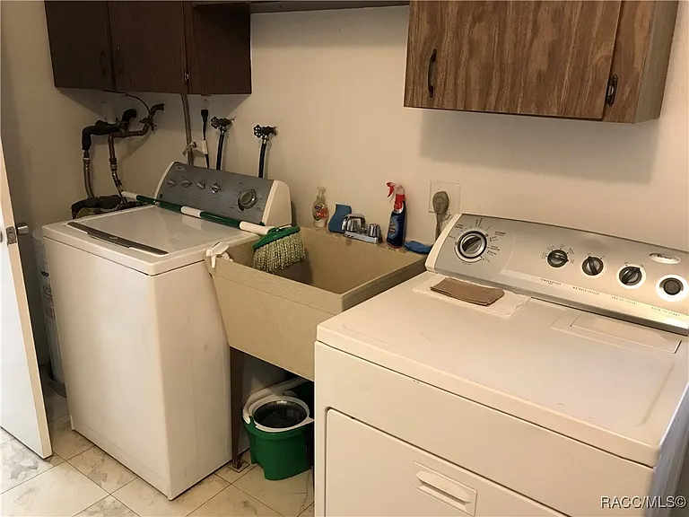 95 S Desoto St — Photo 21