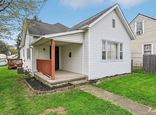 137 Hawkes Ave, Newark, OH 43055