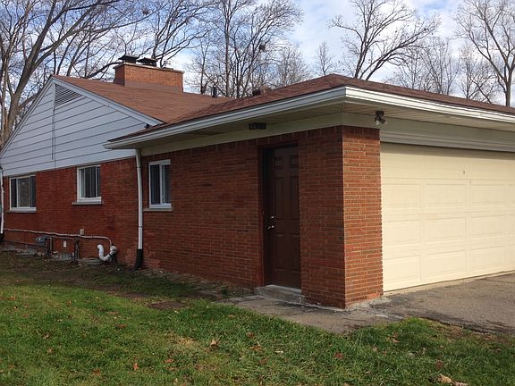 3rd image of 22904 N Bellwood Dr