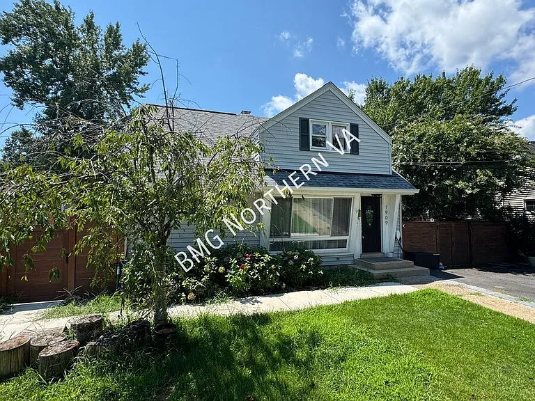 1909 Rollins Dr — Photo 82
