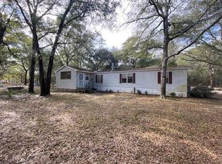 239 Holly Hill Dr, Waynesville, GA 31566